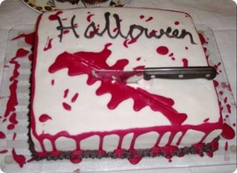 Halloween cake-15 Most Disgusting Yet Hilarious Cake Fails Ever