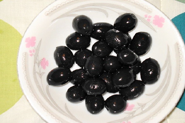 Black Olives-Most Favorite Pizza Toppings