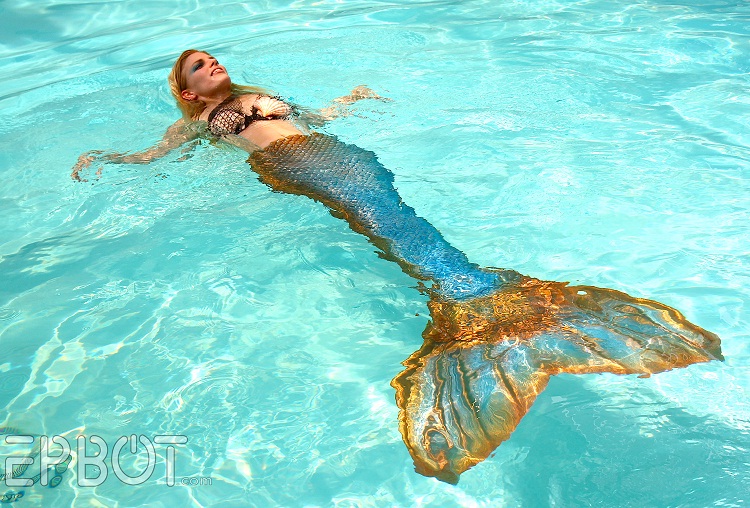 A Sexy Mermaid-Best Cosplays By Girls