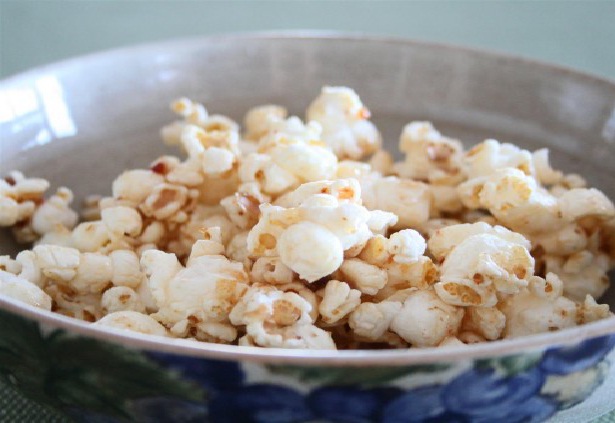 Popcorn-Tasty Low Calorie Snack Ideas