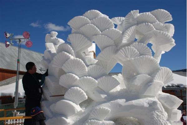Simplicity-Most Amazing Snow Sculptures