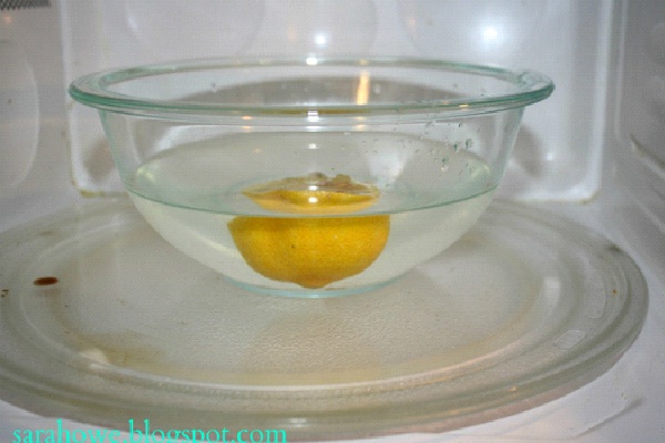 Clean Microwave With Water And Lemon Juice-Amazing Household Cleaning Hacks