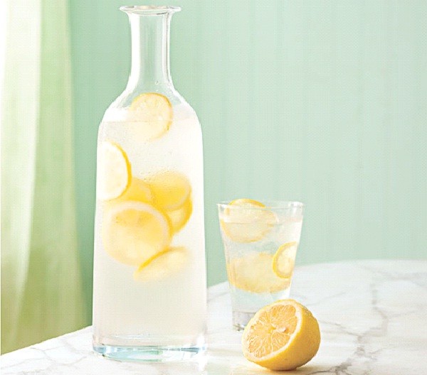 Drink Lemon Water-How To Get Rid Of Muffin Tops