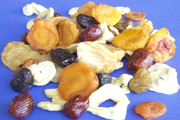 Dried Fruits-Foods That Cause Headache