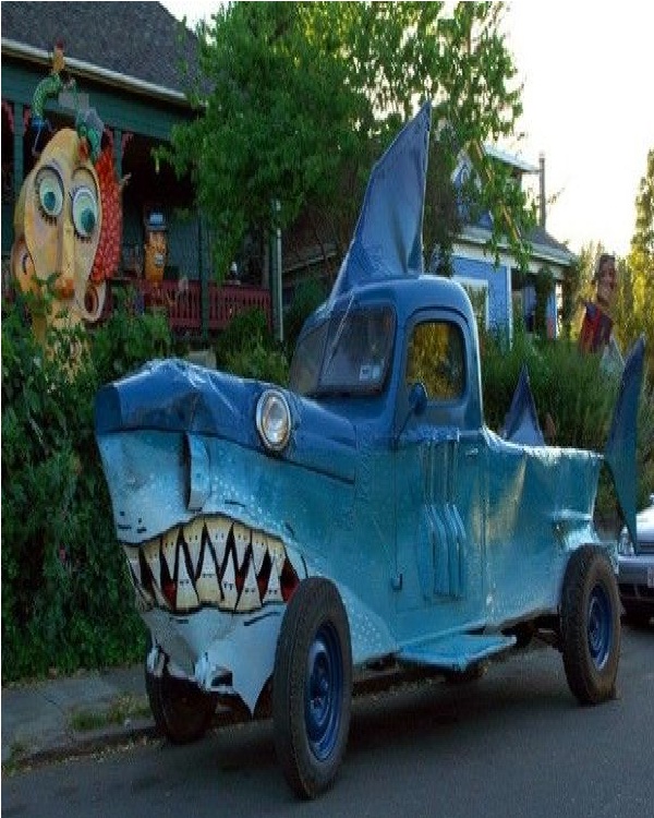 Shark truck-Top 15 Weirdest Cars