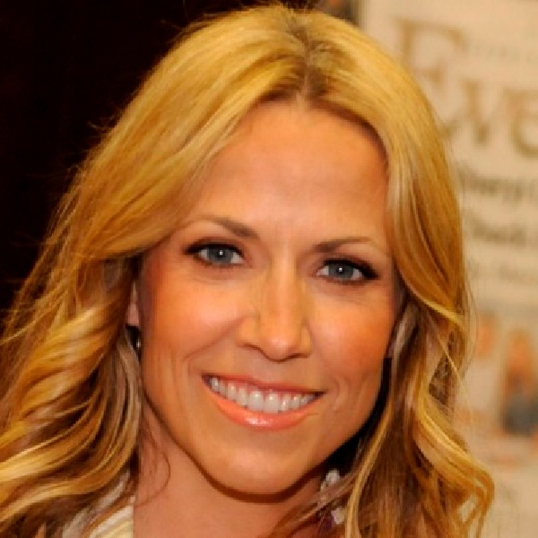 Sheryl Crow-Celebrities Who Had Cancer And Survived