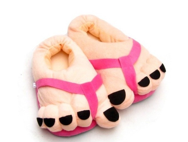 Big Feet!!-12 Craziest Slippers You'll Ever See