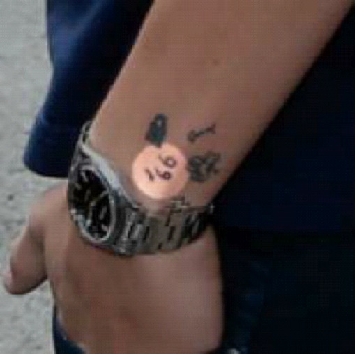 99p-12 Amazing Harry Styles' Tattoos