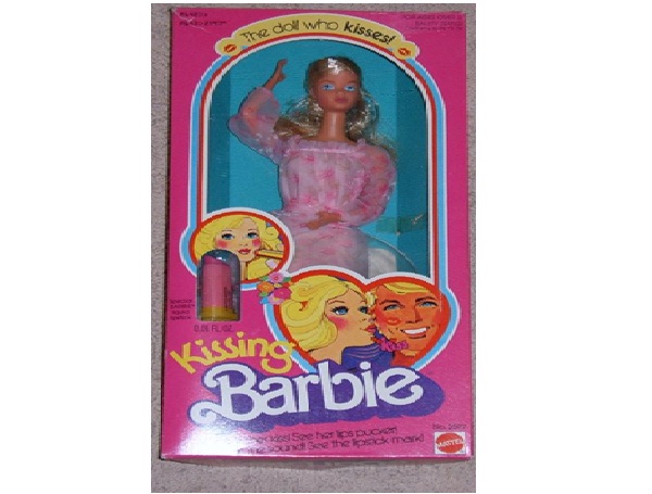Kissing Barbie-Weird Barbie Dolls