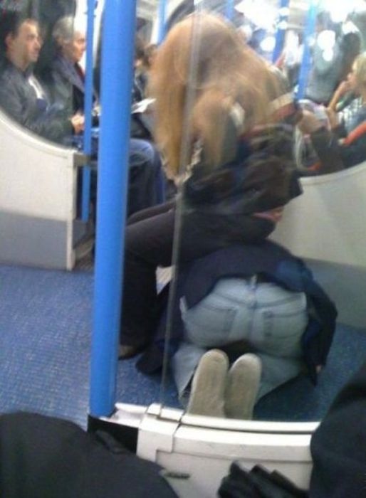 Public transport-24 Guys Who Love Being In Friend Zone