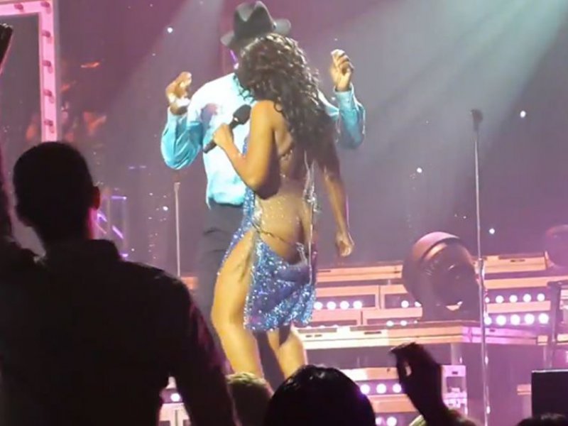 Toni Braxton's Backside-Top 15 Worst Celebrity Wardrobe Malfunctions