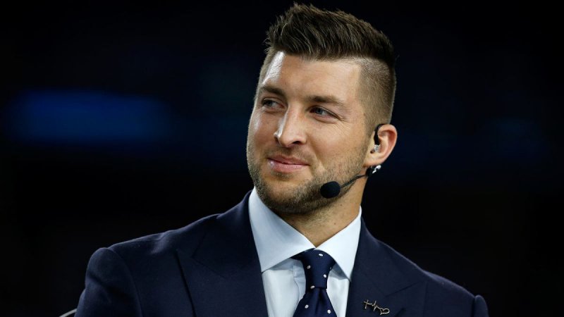 Tim Tebow-12 Celebrities Who Took An Oath To Remain Virgin Until Marriage