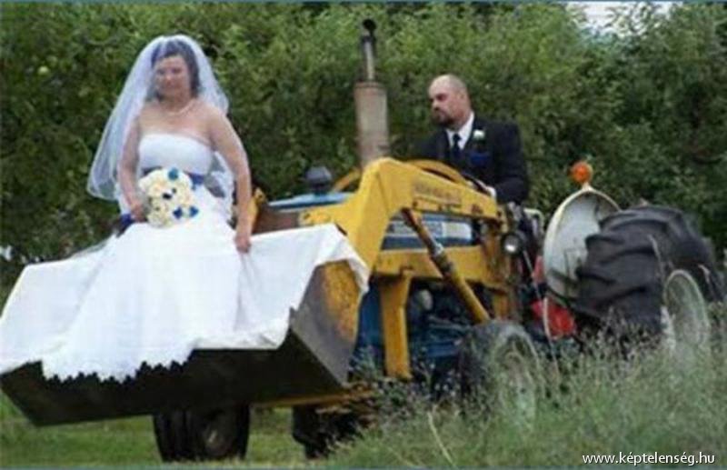 Loading Wife into Life-15 Funny Redneck Marriage Photos