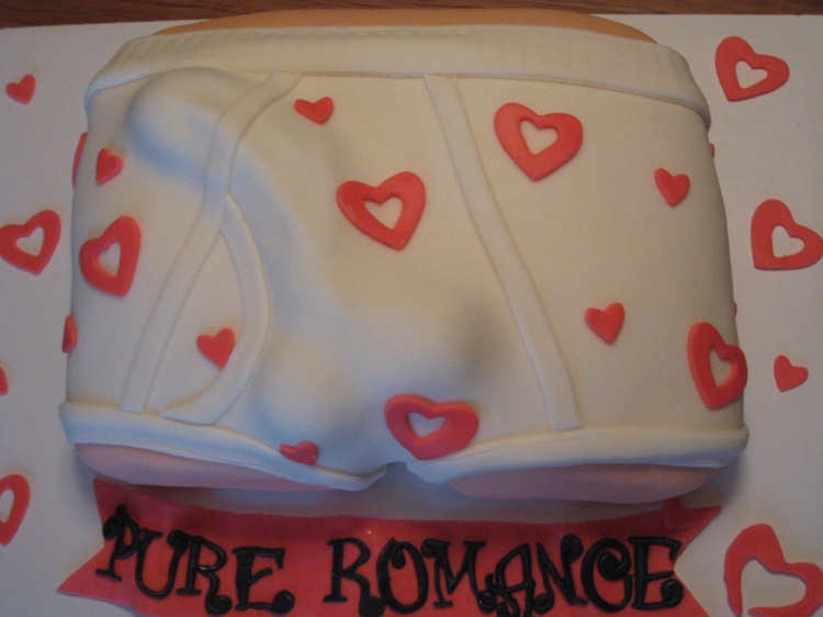 What a package-Sexiest Cakes Ever