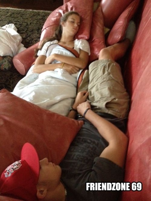 Sleeping together..almost-24 Guys Who Love Being In Friend Zone