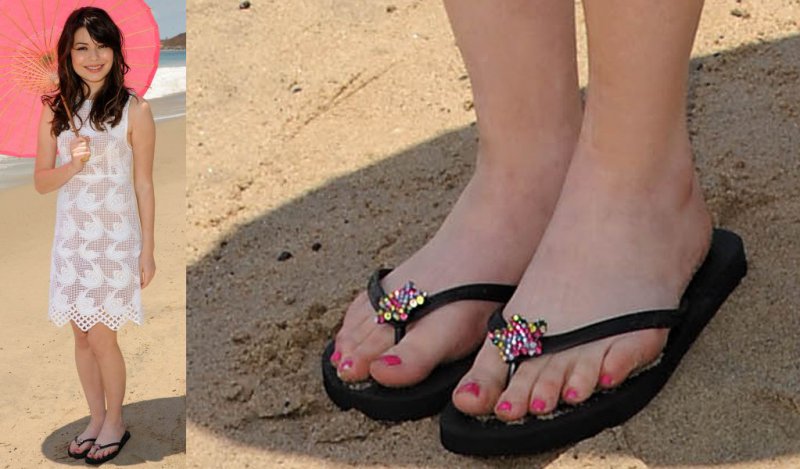 Miranda Cosgrove's Legs And Feet-23 Sexiest Celebrity Legs And Feet