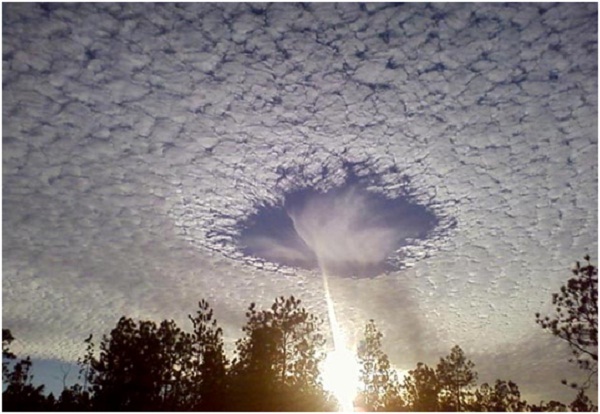 Beam me up Scotty-Amazing Cloud Formations