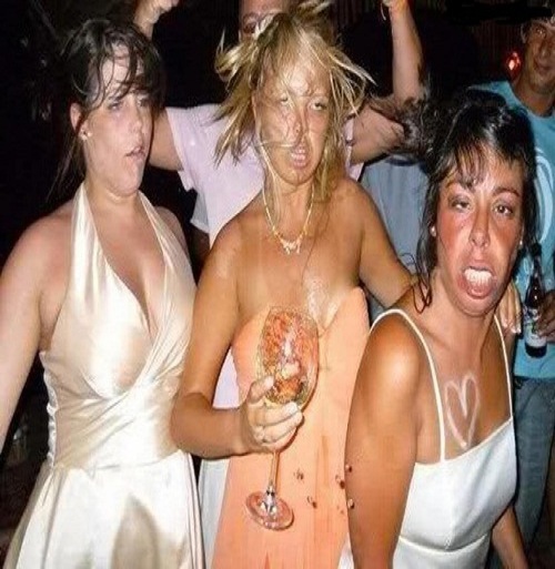 The ugly sisters-Top 15 Party Fail Photos That Will Make You Say WTF!