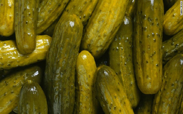 Pickles-Foods Women Love To Eat During Pregnancy