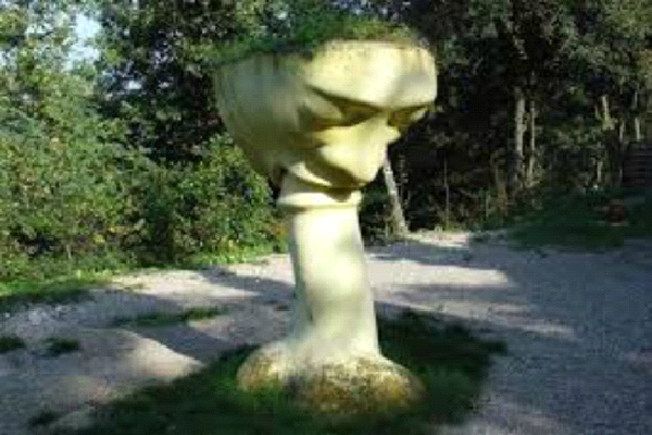 Bosc De Can Ginebreda-Bizarre Statues Created From Your Nightmares