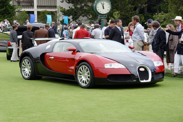 Bugatti Veyron-Fastest Cars In The World