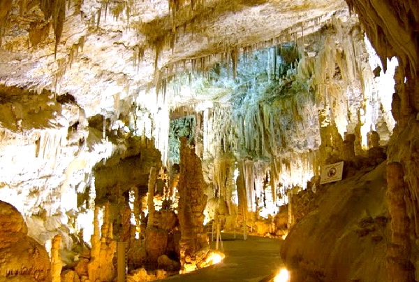 Jeita Grotto Cave - Lebanon-Beautiful Caves Around The World