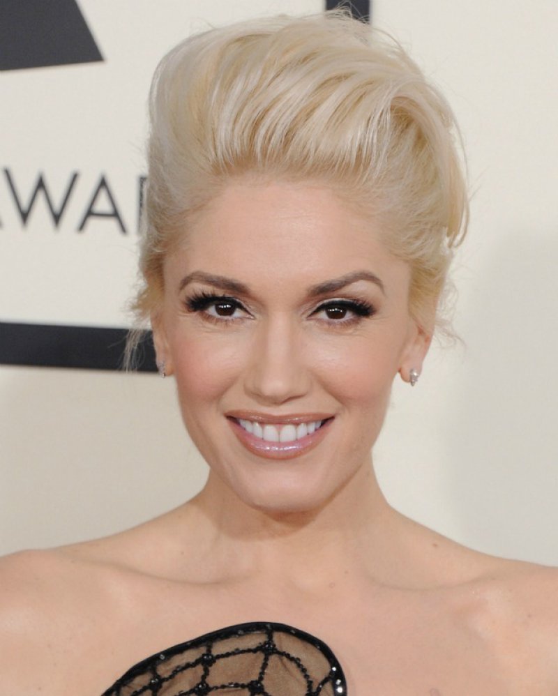 Gwen Stefani (46 Years)-15 Celebrities Who Don't Age Like Other Human Beings