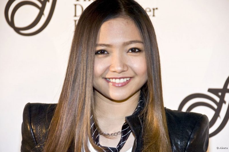 Charice Pempengco-12 Celebrities Whose Parents Got Murdered