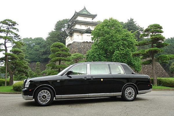 Toyota Century Royal-Longest Cars In The World
