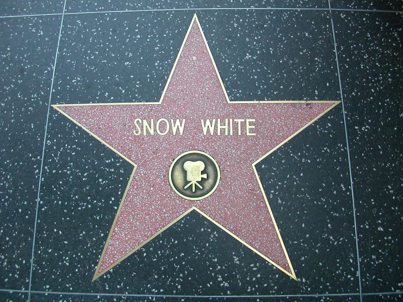 Snow White is the Only Princess to Receive a Star on the Hollywood Walk of Fame-15 Interesting Things About Disney Princesses You Never Noticed