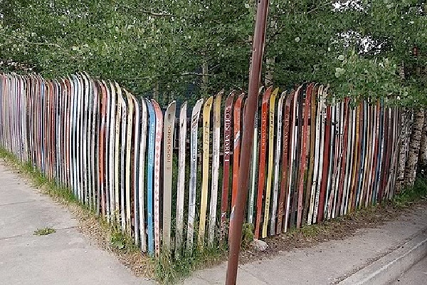 Skis without snow-Most Creative Fences