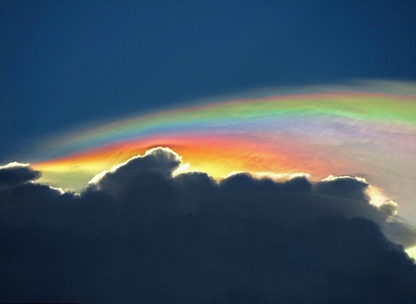 Fire rainbow-Amazing And Unusual Weather Phenomena