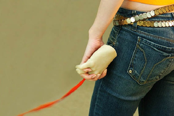 Holding hands leash-Worst Inventions Ever