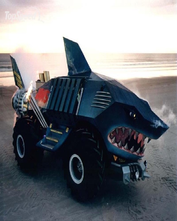 The shark-Top 15 Weirdest Cars
