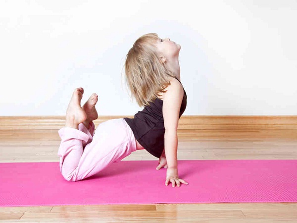 Kids Yoga-Stupid Yet Funny First World Problems