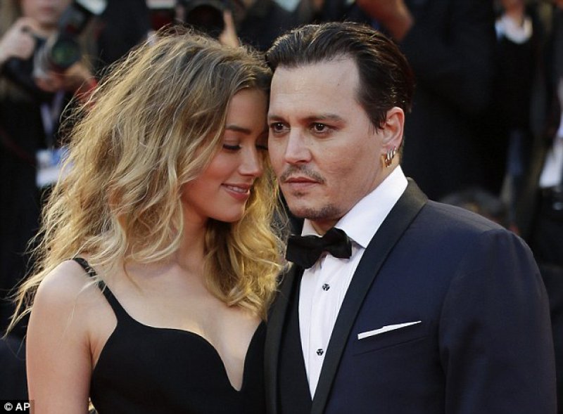 Johnny Depp & Amber Heard-15 Celebrity Couples With Unbelievably Big Age Gaps