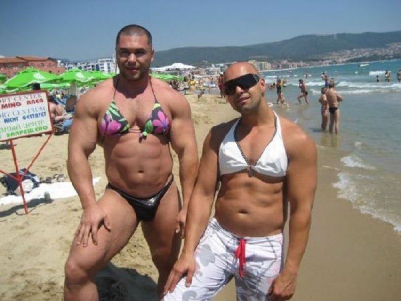 Not The right Cup-18 Hilarious Beach Fails That Will Make You Laugh Out Loud Not The right Cup-18 Hilarious Beach Fails That Will Make You Laugh Out Loud