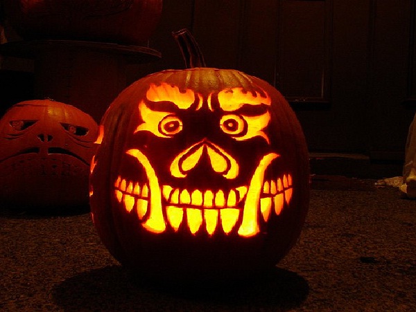 Spooky pumpkin-Halloween Pumpkin Carvings