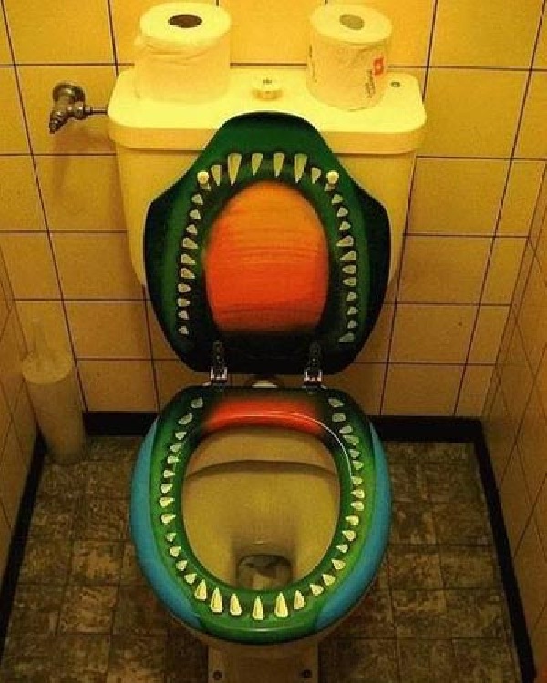 Jaws-Amazing Toilet Seats