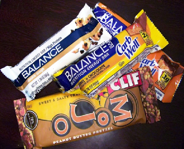 Fruit, Nuts and Energy Bars-Things You Should Always Have In Your Car