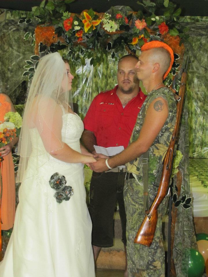 When a Pretty Girl Marries a Lizard Man-15 Funny Redneck Marriage Photos