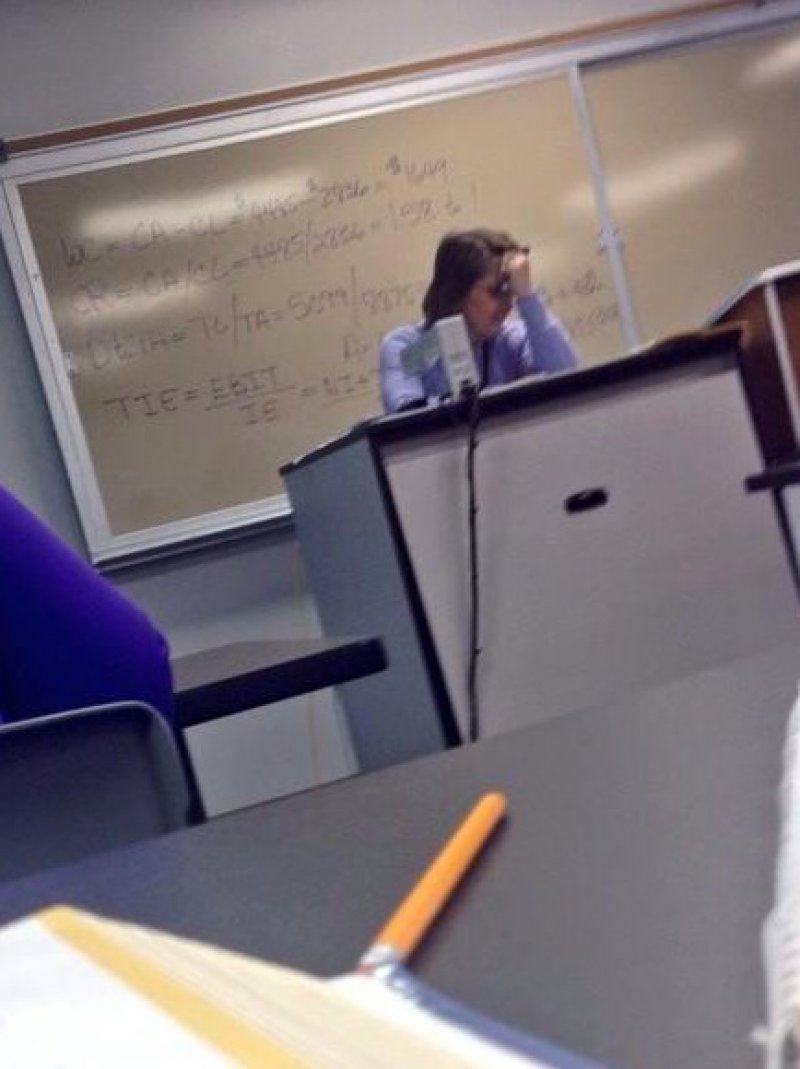 This Teacher Who Was Annoyed By The Same Old Question!-15 Teachers Who Are Tired Of Annoying Students