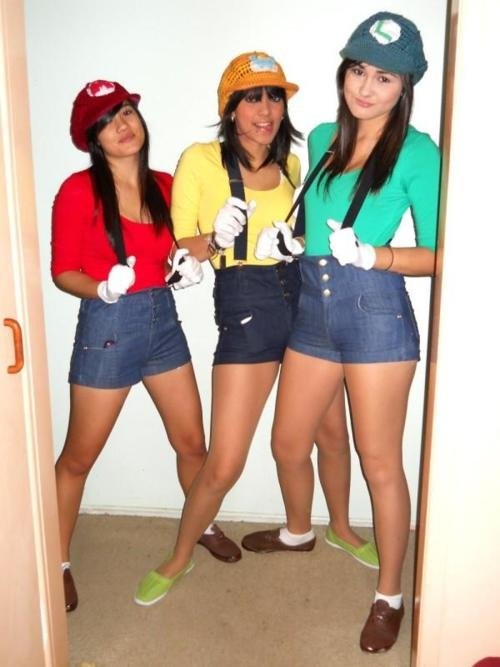3 is trouble-Hot Girls In Mario Cosplays