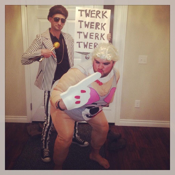 Larger than life-Guys Who Absolutely Nailed Miley Cyrus's Costumes