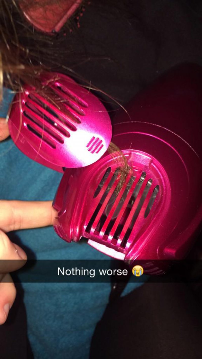 When Hair Stuck on the Back of Hair Dryer-15 Things That Will Make You Cringe If You're A Girl