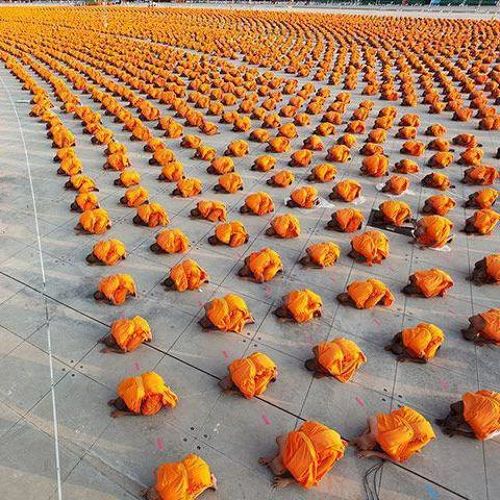 These Buddhist Monks-15 Photos That Show The Order In The World