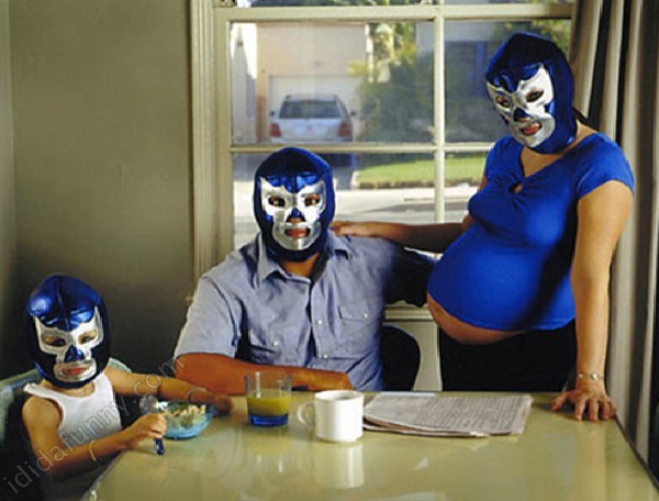 The wrestlers-15 Most Disturbing And Stupid Pregnancy Photos Ever