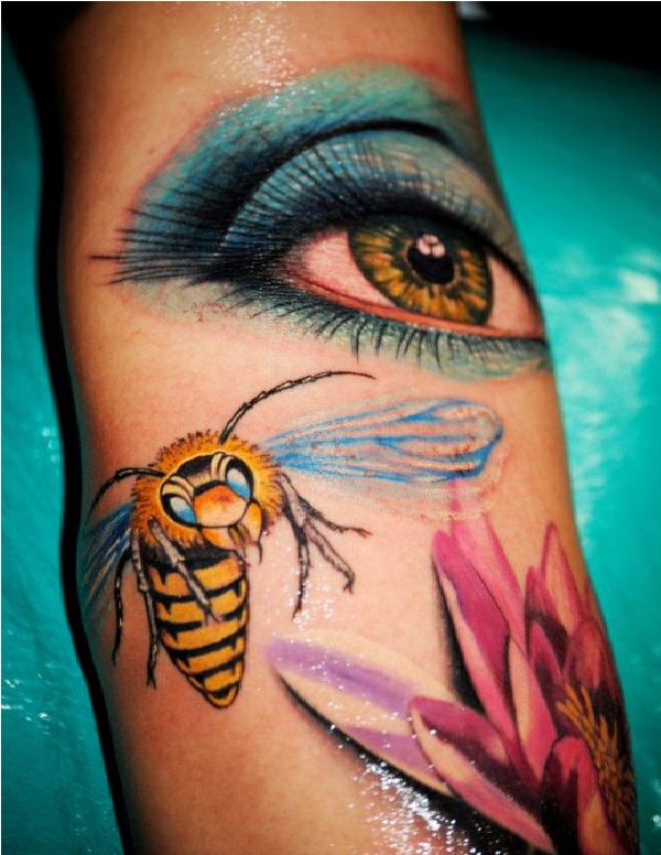 Wasp eye-Amazing 3D Wrist Tattoos
