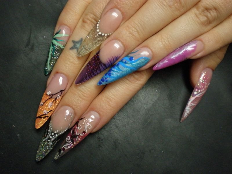 Stiletto Nails-15 Amazing Nail Arts That You Must Try Once In Your Life