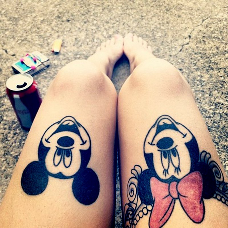 minnie mouse bow tattoo thigh